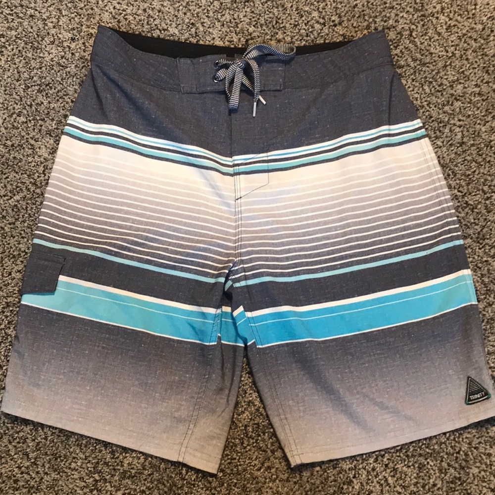 Men’s board shorts